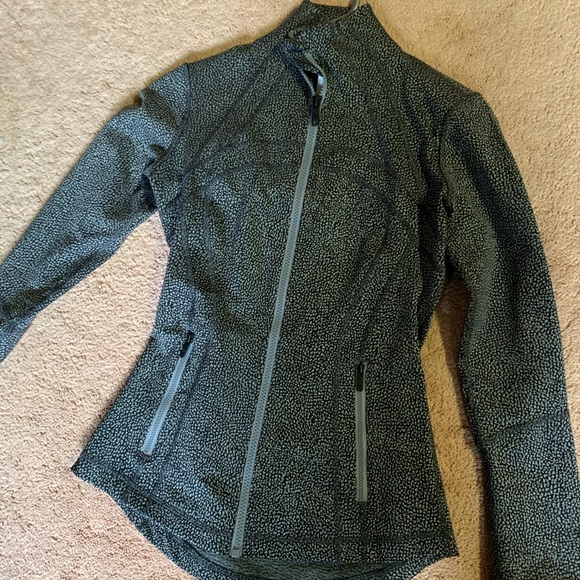 Lululemon zip up - Picture 3 of 3